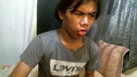 Snapshot of 2mella_reload chatting on 10/15/25, 11:16 MEL online show from 10/15/25, 11:16