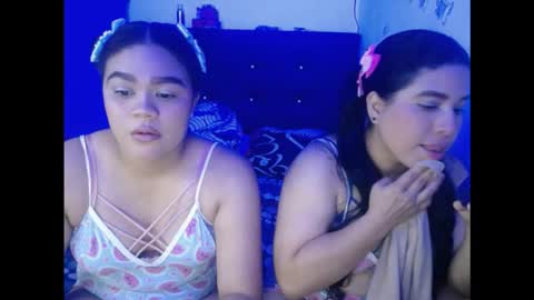 2moons_full_of_love online show from 11/05/25, 11:16