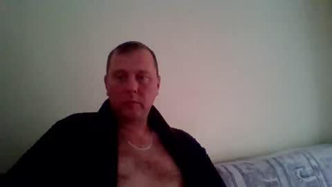 Snapshot of 2ndlipeater chatting on 10/03/25, 08:33 Girts online show from 10/03/25, 08:33