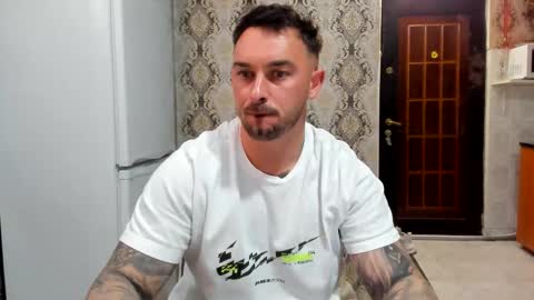 Snapshot of 2sexymuscles chatting on 05/07/26, 08:14 2sexymuscles online show from 05/07/26, 08:14