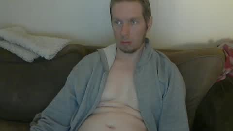 2small4you83 online show from 04/24/26, 01:02