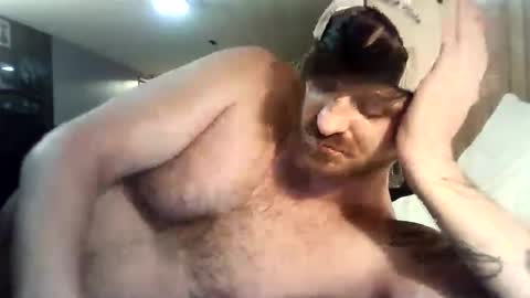 Snapshot of 30andspry chatting on 06/19/26, 11:03 30andspry online show from 06/19/26, 11:03