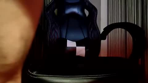 1 online show from 10/09/25, 01:58