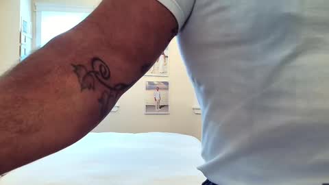 3 to tango online show from 10/09/25, 09:02