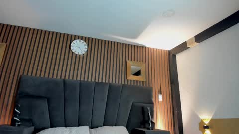 3X NAXAA online show from 09/20/25, 12:17