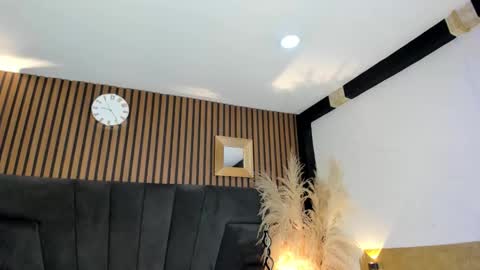 3X NAXAA online show from 12/20/25, 01:51