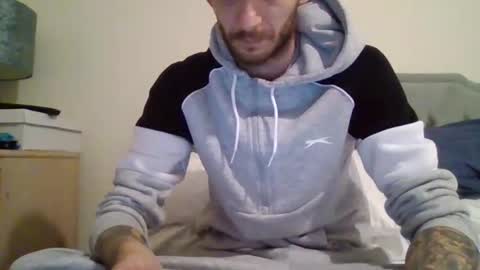 420feetloverr420 online show from 10/11/25, 07:12