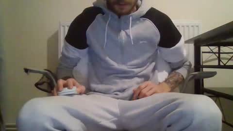 420feetloverr420 online show from 11/01/25, 01:29