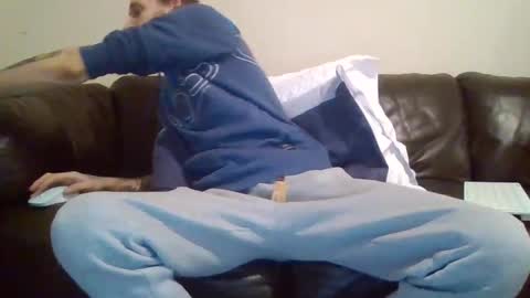 420feetloverr420 online show from 11/17/25, 11:32