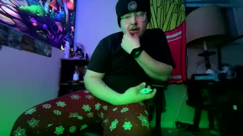 Snapshot of 420jizzva chatting on 03/08/25, 12:44 Daddythickdick420 online show from 03/08/25, 12:44