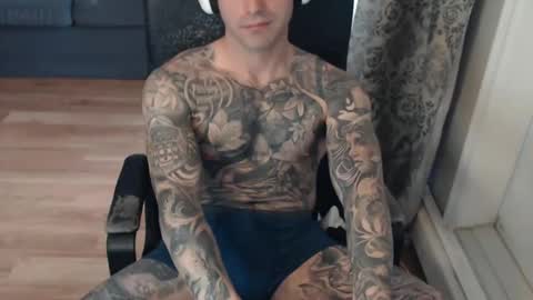 Snapshot of 420randomguy chatting on 10/05/25, 07:56 Anomander Rake online show from 10/05/25, 07:56
