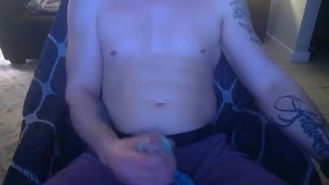 Snapshot of 42o_blah chatting on 12/16/24, 06:38 42o_blah online show from 12/16/24, 06:38