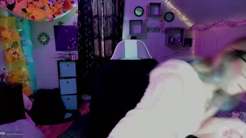 Mo online show from 10/27/25, 02:32