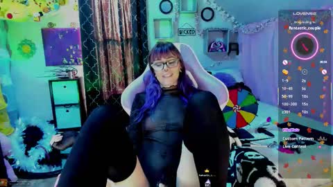 Mo online show from 12/02/25, 04:02