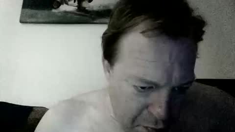 Snapshot of 4rtt43 chatting on 02/26/26, 06:40 robert online show from 02/26/26, 06:40