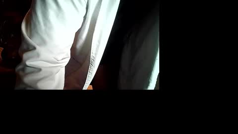 Snapshot of 516mandingo chatting on 02/11/26, 02:11 MrCummALot online show from 02/11/26, 02:11