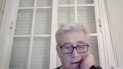 Snapshot of 52artur chatting on 01/05/25, 09:36 52artur online show from 01/05/25, 09:36