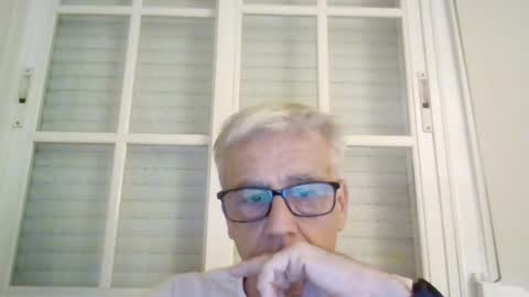 Snapshot of 52artur chatting on 07/12/26, 08:55 52artur online show from 07/12/26, 08:55
