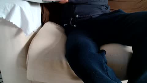 F E L I X -  -  F O ll O W      M E  online show from 01/03/25, 10:09