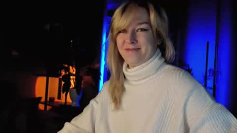 Snapshot of 5_in_one chatting on 02/20/25, 05:12 Sunshine online show from 02/20/25, 05:12