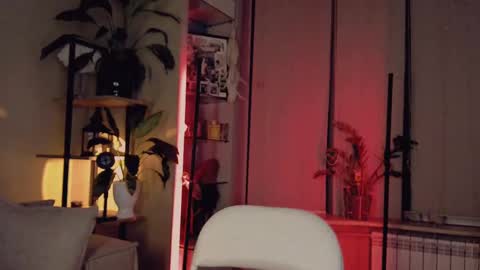 Snapshot of 5_in_one chatting on 02/22/25, 04:29 Sunshine online show from 02/22/25, 04:29