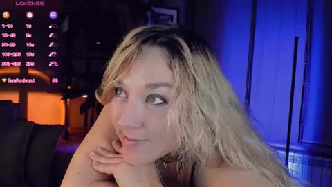 Snapshot of 5_in_one chatting on 10/11/25, 03:06 Sunshine online show from 10/11/25, 03:06