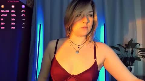 Snapshot of 5_in_one chatting on 11/27/25, 03:30 Sunshine online show from 11/27/25, 03:30