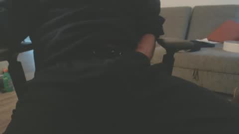 Snapshot of 64293boy chatting on 02/09/25, 04:18 64293boy online show from 02/09/25, 04:18