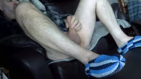 Snapshot of 66bear chatting on 03/23/26, 11:47 66bear online show from 03/23/26, 11:47