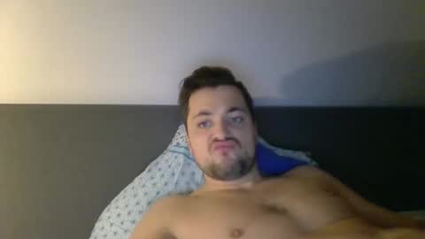 Snapshot of 69baby69baby chatting on 01/06/25, 09:00 69baby69baby online show from 01/06/25, 09:00