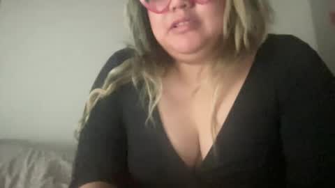 69candyflowers online show from 01/26/25, 02:45