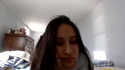Snapshot of 69latina69 chatting on 02/27/25, 09:47 69latina69 online show from 02/27/25, 09:47