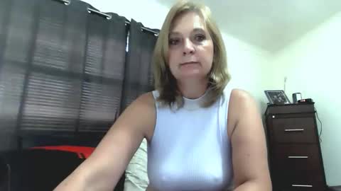 69naughtyempress69 online show from 03/26/26, 07:47