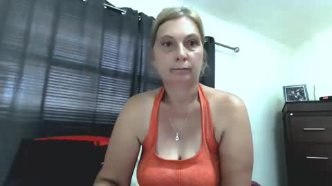 69naughtyempress69 online show from 04/01/26, 07:53