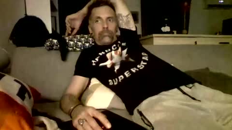 Num online show from 12/02/24, 08:00