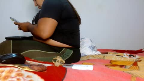 Snapshot of 69smallstar chatting on 11/16/25, 06:02 star online show from 11/16/25, 06:02