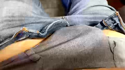 6inchboytoy online show from 10/17/25, 03:58