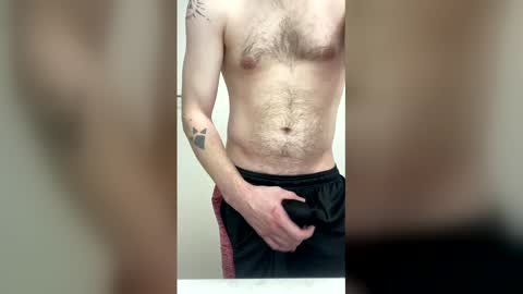 Snapshot of 6inchthrobber chatting on 03/03/26, 08:37 Daddy online show from 03/03/26, 08:37