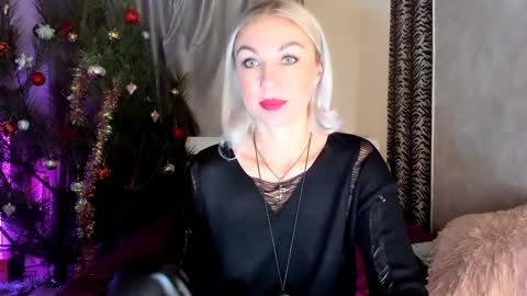 Snapshot of 6noangel66 chatting on 12/19/24, 01:18 SABOTAGE online show from 12/19/24, 01:18