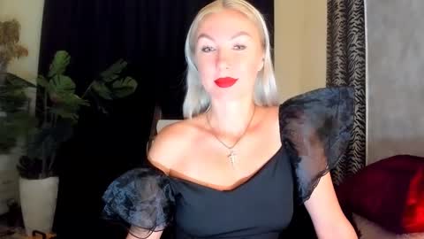 Snapshot of 6noangel66 chatting on 09/14/25, 02:11 SABOTAGE online show from 09/14/25, 02:11