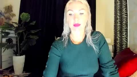 Snapshot of 6noangel66 chatting on 10/01/25, 01:00 SABOTAGE online show from 10/01/25, 01:00