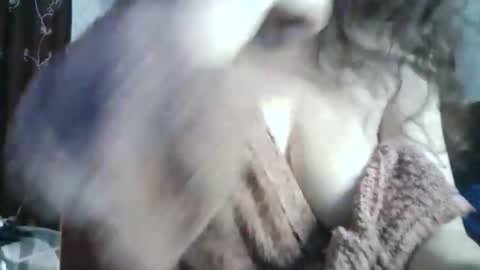 Lilu online show from 04/19/26, 09:28