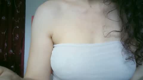 Lilu online show from 04/23/26, 09:52