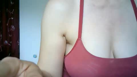 Snapshot of 77lilu chatting on 05/30/26, 10:01 Lilu online show from 05/30/26, 10:01