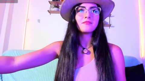    online show from 10/09/25, 12:30