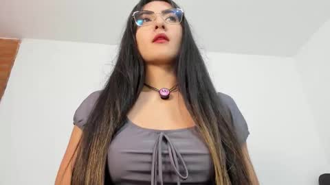    online show from 12/03/25, 04:49