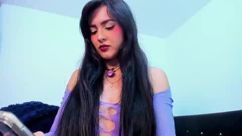Snapshot of 77neferkitty77 chatting on 06/06/26, 11:04 online show from 06/06/26, 11:04