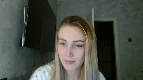 7melania online show from 09/19/25, 05:24