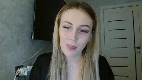 7melania online show from 10/08/25, 04:04