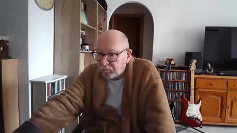  Papi  online show from 02/20/25, 11:42